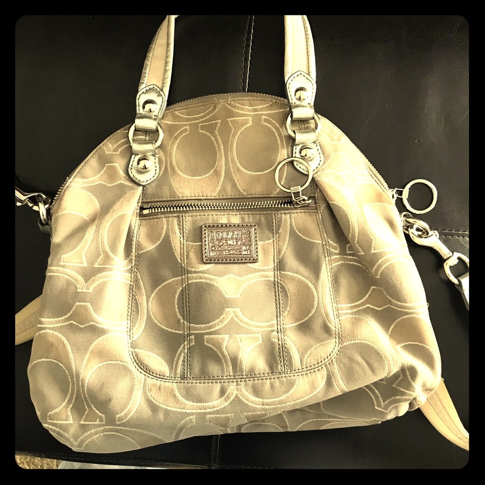 Real medium sized coach crossbody purse